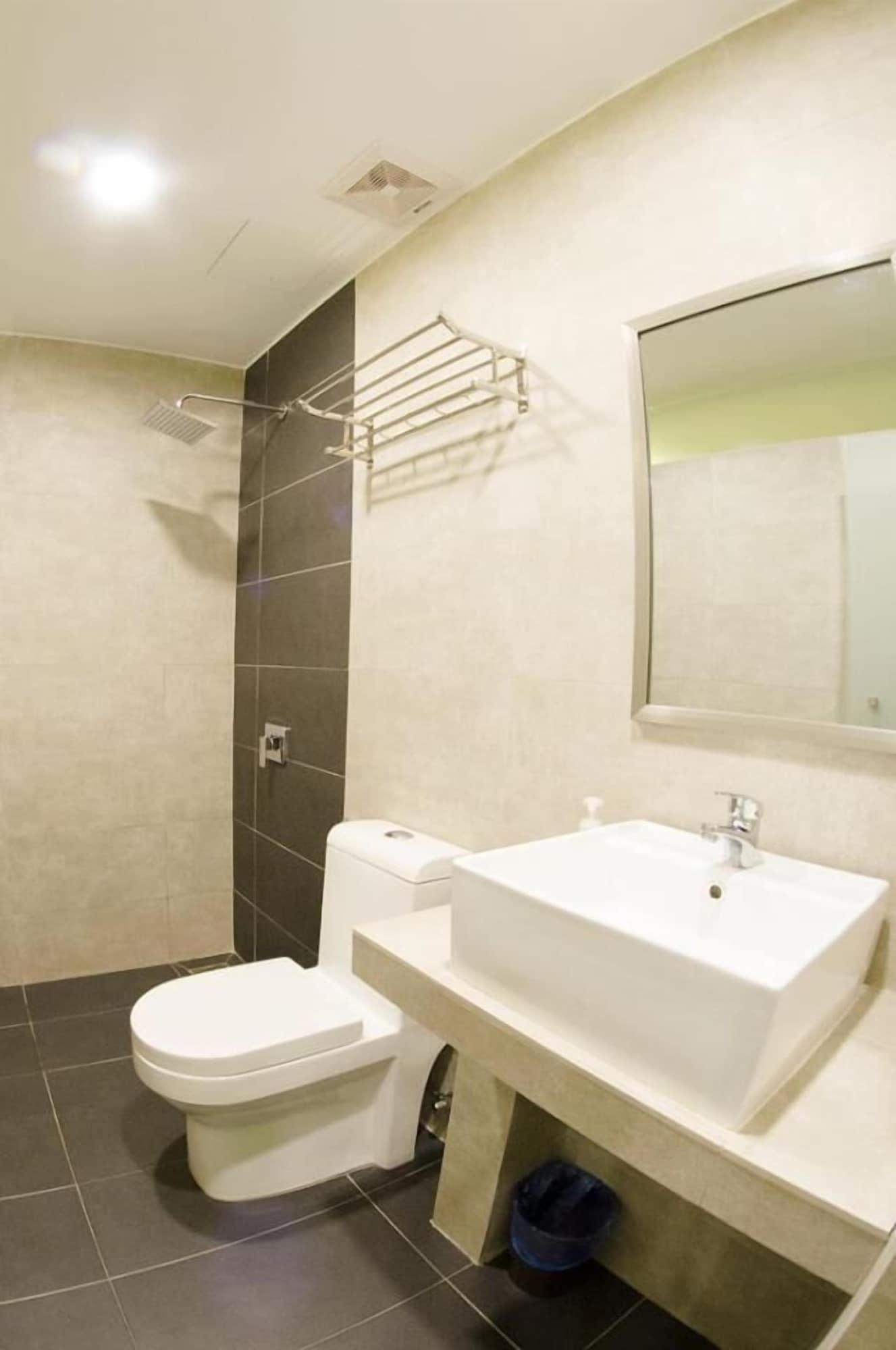 קואלה לומפור 1Orange Hotel Sri Petaling מראה חיצוני תמונה