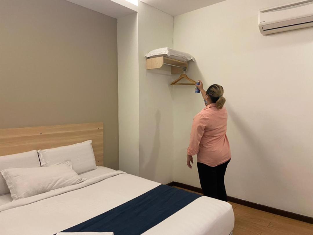 קואלה לומפור 1Orange Hotel Sri Petaling מראה חיצוני תמונה